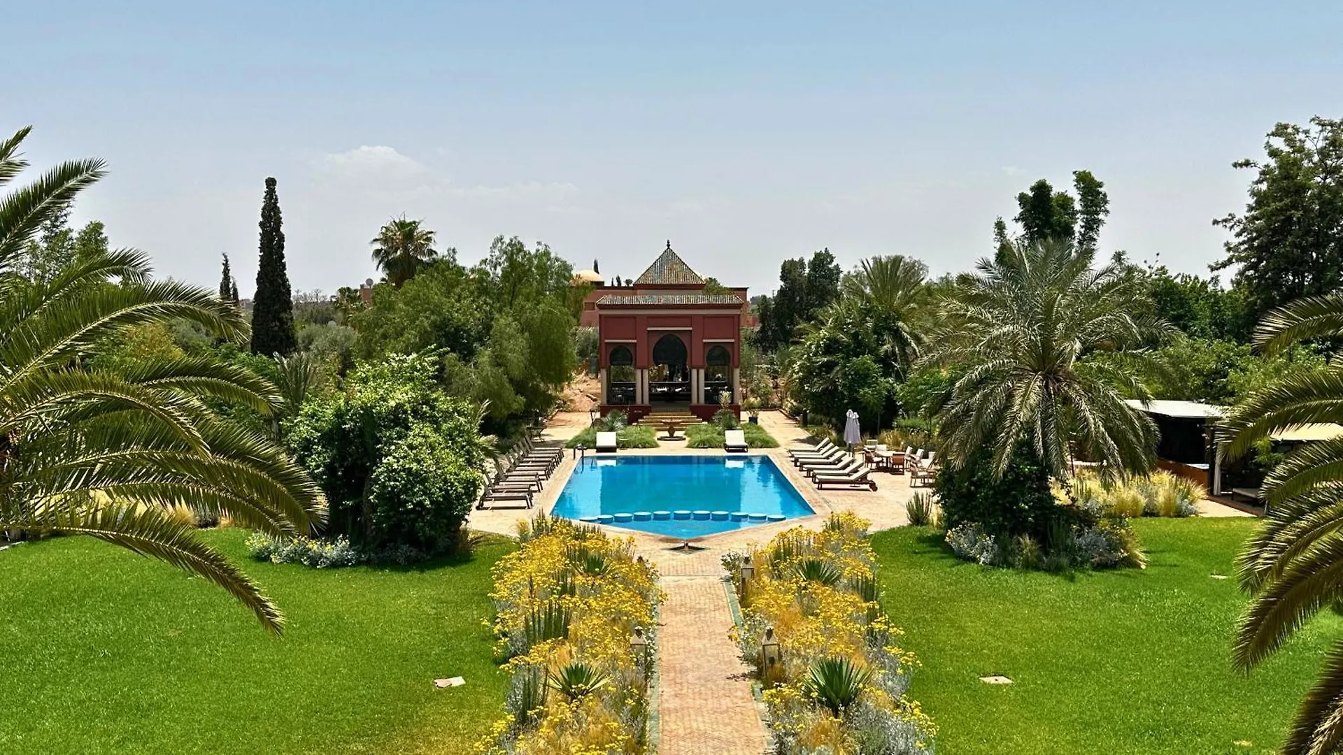 Nomadz Palace Touggana