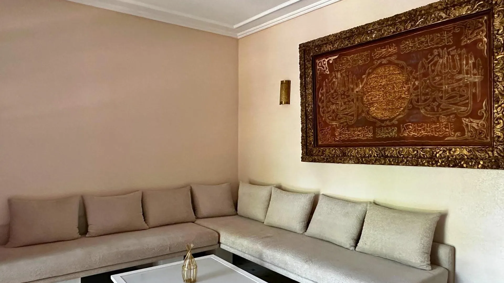 Nomadz Palace Touggana Hotel
