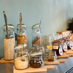 **** Hotel Tailormade Bab Bachenbuelach Zwitserland