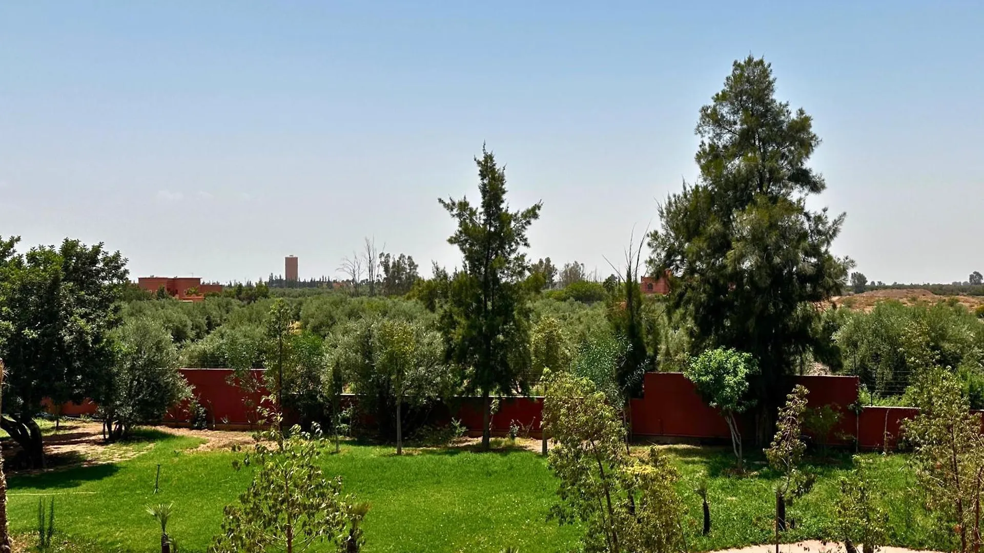 Nomadz Palace Touggana Hotel